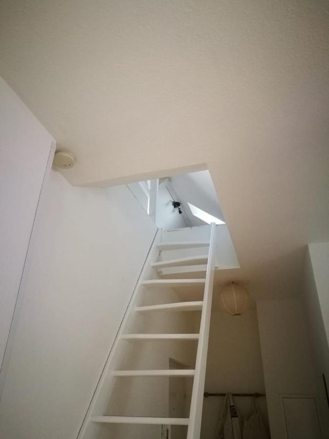 45 M² Maisonette-Wohnung In Uni-/Hauptbahnhofnaehe Duisburg Exterior photo